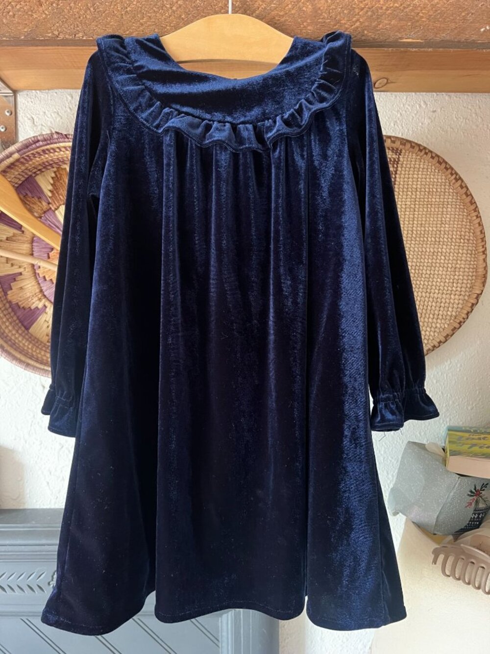 Mini Boden Navy Blue Velvet Dress 5-6 years, holiday